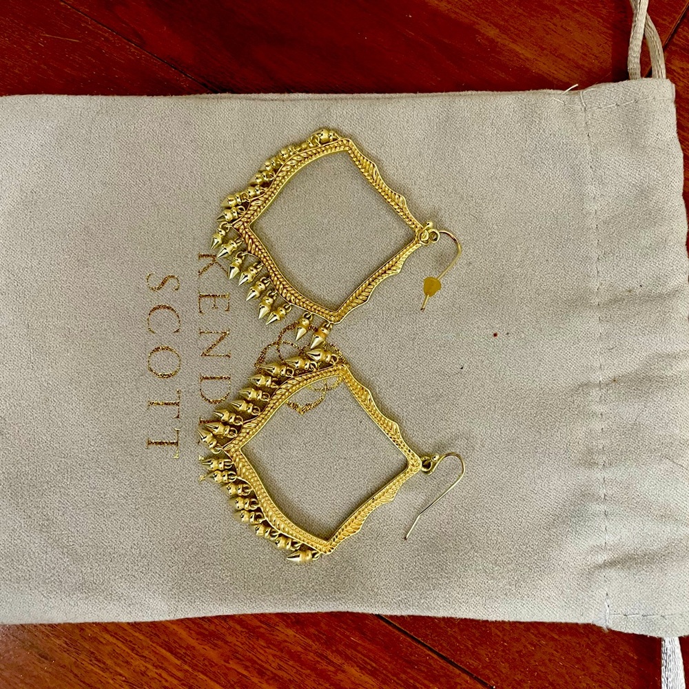 Kendra Scott Earrings - gold